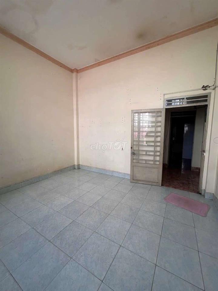 Cho thuê lâu dài buôn bán hoặc làm cái gì hợp pháp