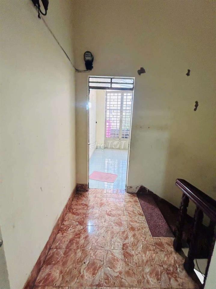 Cho thuê lâu dài buôn bán hoặc làm cái gì hợp pháp