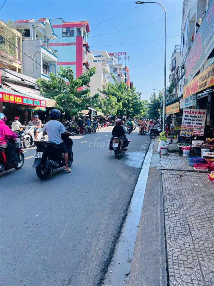 Cho thuê lâu dài buôn bán hoặc làm cái gì hợp pháp