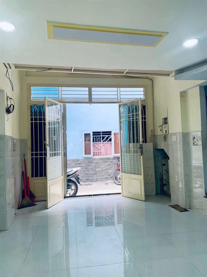nhà gần mt vị trí đẹp 5,5x10 tr L 1 lầu 3pn ng. Văn Lạc bình thạnh