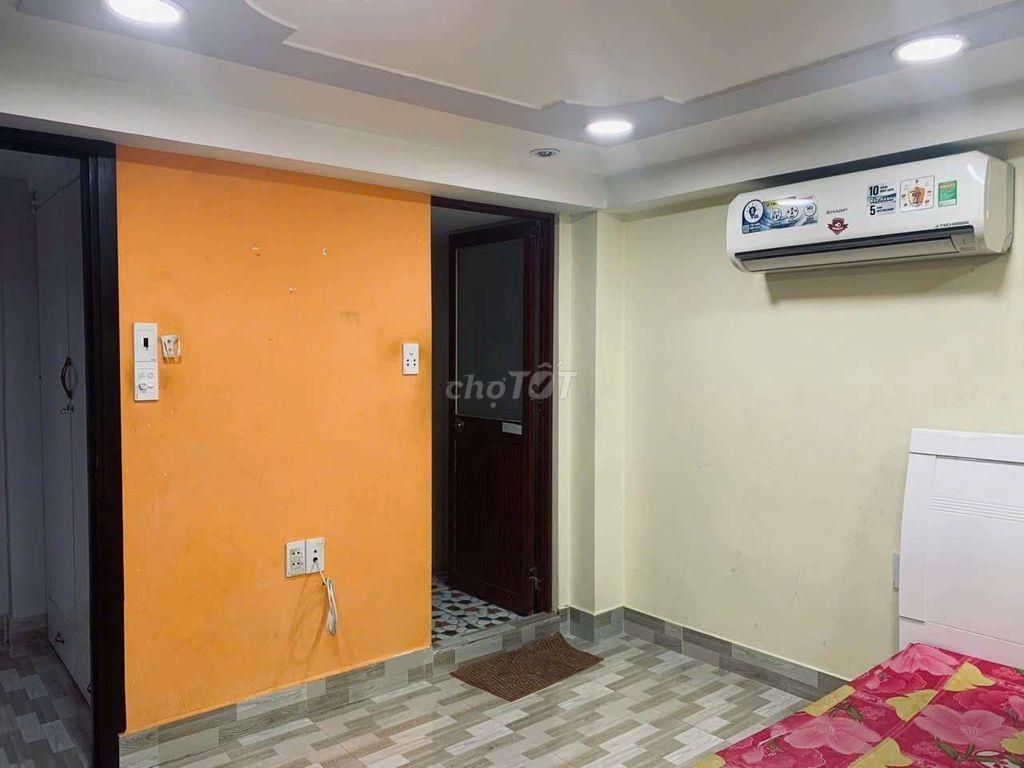 nhà gần mt vị trí đẹp 5,5x10 tr L 1 lầu 3pn ng. Văn Lạc bình thạnh