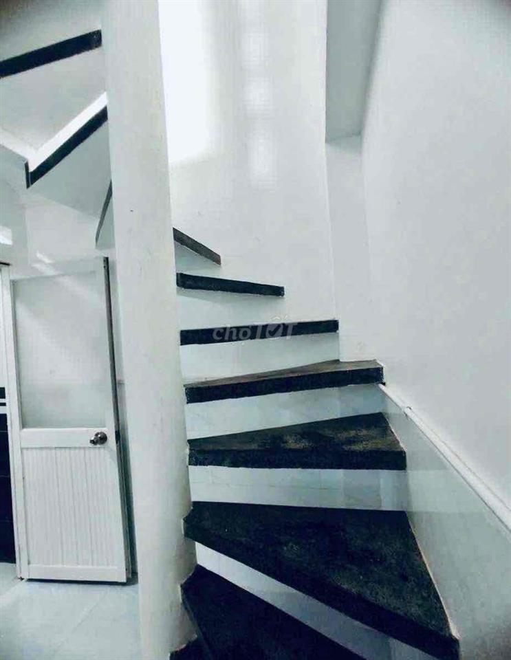nhà nc mới đẹp 3.5x9 trệt lầu st 1pn 2vs vạn kiếp p3 Bình thạnh
