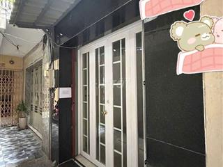 nhà nc mới đẹp tr 2 lầu st 2pn 3vs Trần đình xu Q1