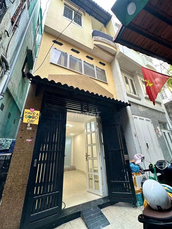 nhà nc 4pn 2vs nguyễn Văn Trỗi p15 Q.Phú nhuâni