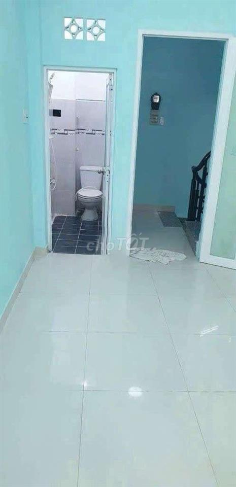 nhà nc hxh vị trí đẹp 2 lầu st 3pn 3vs Lê văn sỹ p9 Q3 