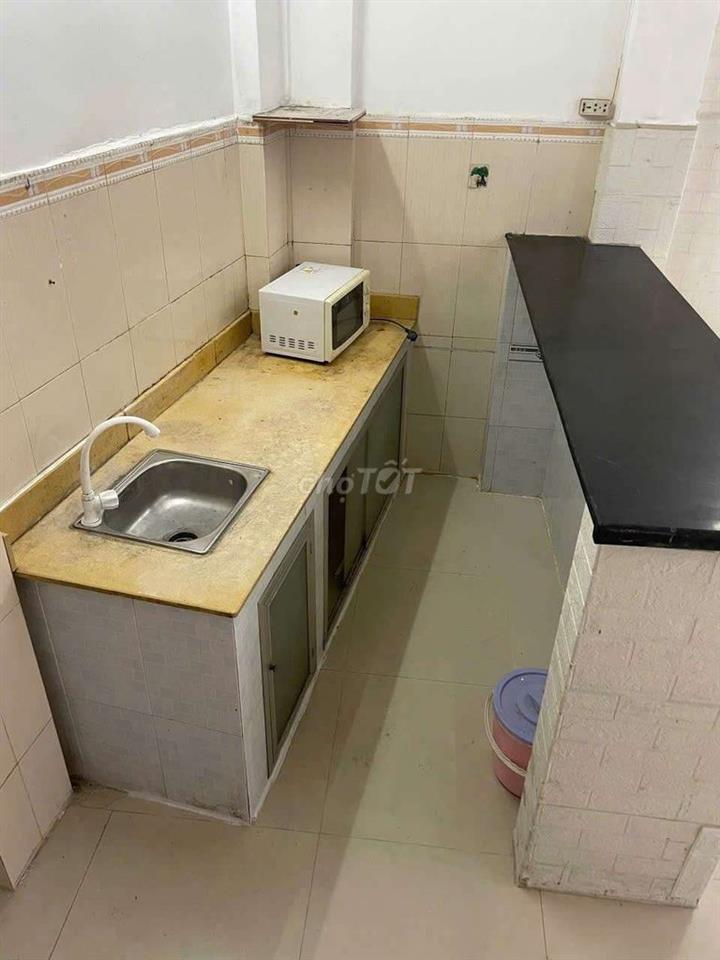 nhà nc full nội thất 6x6 tr lầu 1pn rộng 2vs CMT8 P10 Q3
