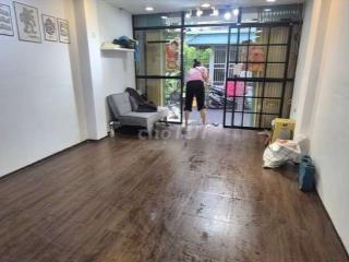 nhà nc không lầu hxh đỗ cửa 3,8x15m sư vạn hạnh p13 Q10
