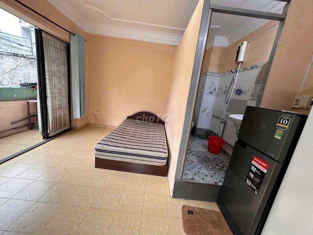cho thuê căn hộ full nội thất cưa sổ bạn công Phú mỹ Q.bình thạnh
