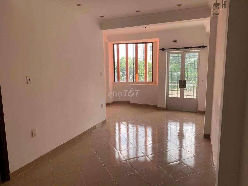 nhà nc hxh tr 3 lầu 3pn 3vs Nơ Trang Long p12 Q.bình thạnh
