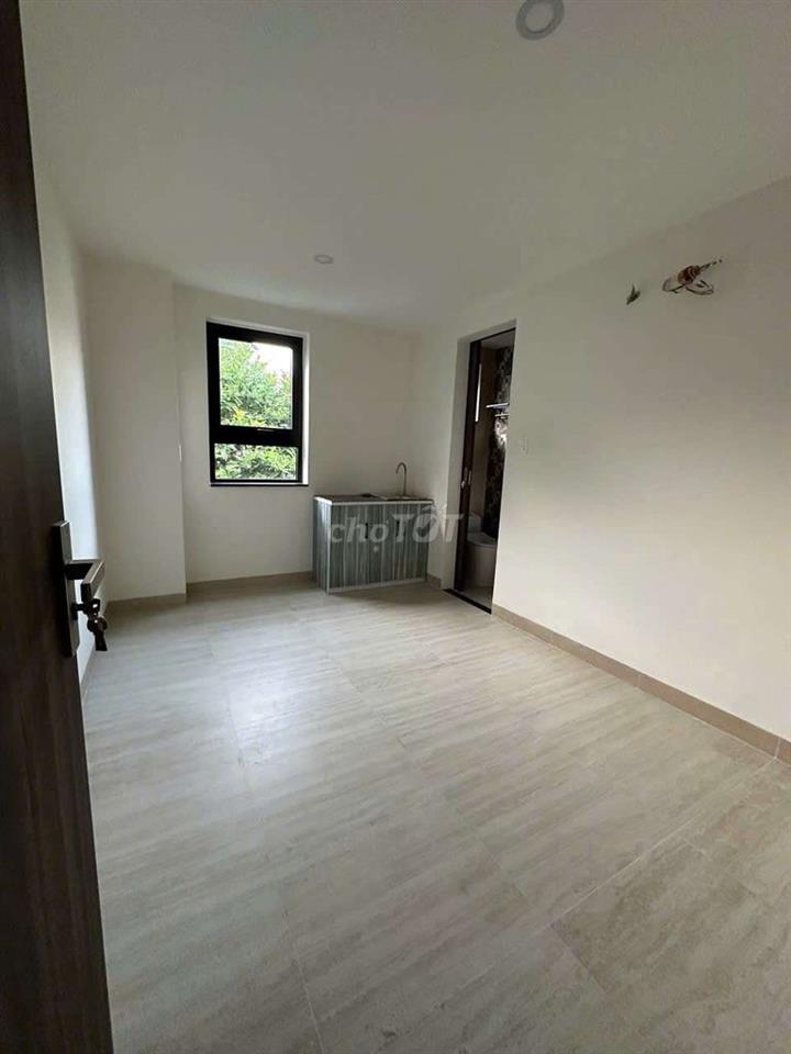 cho thuê căn hộ mới 100% thang máy 25m2 mai xuân thưởng Q.bình thạnh