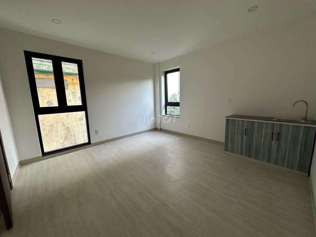 cho thuê căn hộ mới 100% thang máy 25m2 mai xuân thưởng Q.bình thạnh