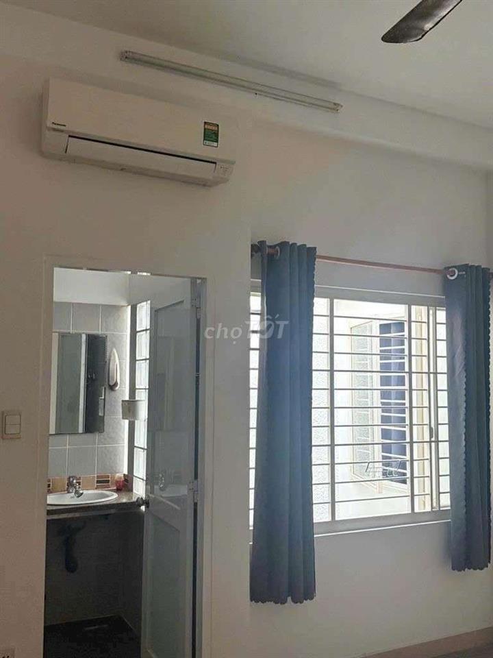 nhà nc hxh 5.5x22 tr 1 lầu 3pn nguyễn hồng Đào p13 Q.tân bình