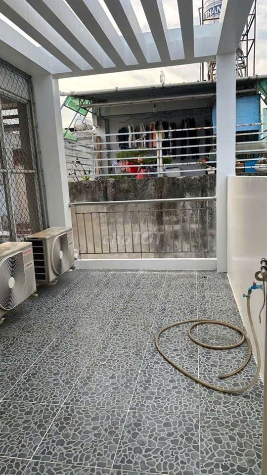 nhà nc mới đẹp tr 2 lầu sth 2pn 3vs Trần Đình Xu Q1