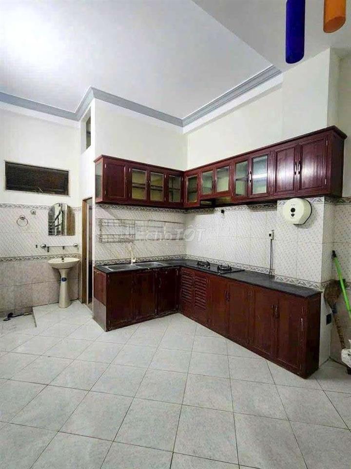 nhà nc mới đẹp gần mt tr 4 lầu 6pn 3vs  ng.Bá Tuyển p12 Tân Bình