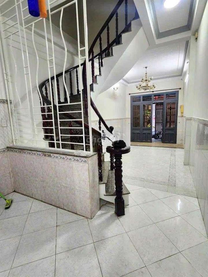 nhà nc mới đẹp gần mt tr 4 lầu 6pn 3vs  ng.Bá Tuyển p12 Tân Bình