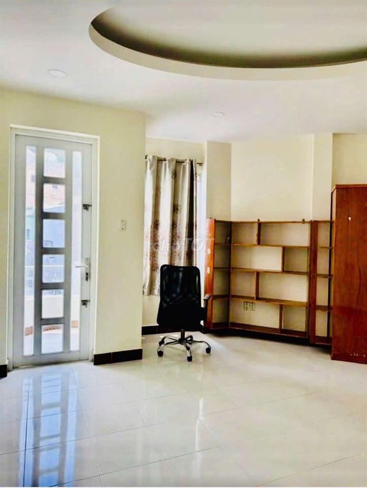 nhà nc mới đẹp 5x7 tr L 2 lầu 3pn 3vs Hòa Hảo P4 Q10