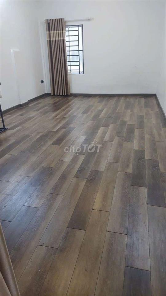 nhà nc mới đẹp 4x8 tr lầu 1pn 2vs phó Đức Chính Q1