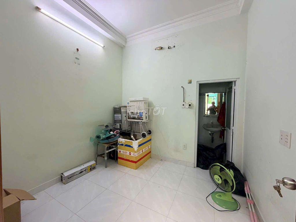 nhà nc mt đường 3x14 tr 2 lầu 4pn 5vs Ngô Thời Nhiệm Quận Phú nhuâni