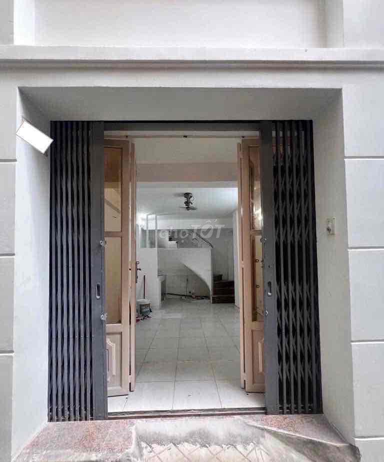 nhà nc mới đẹp tr 3 lầu sân thựng 3pn 3vs huỳnh văn bánh p11 phú nhuân