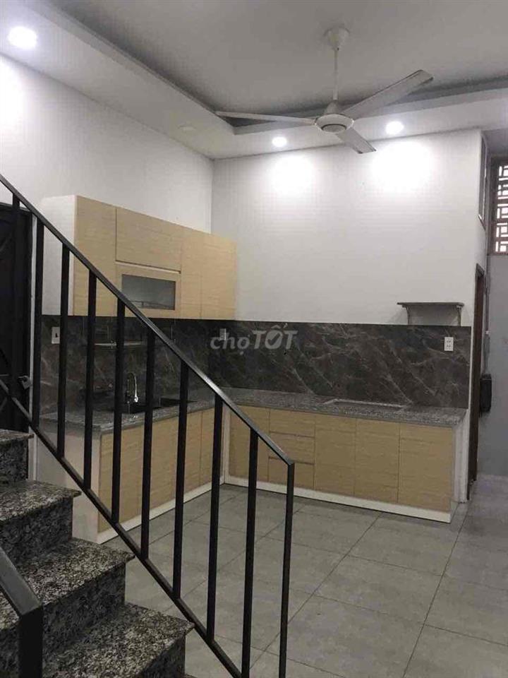 nhà nc mt đường 4x14 trệt lầu 2pn 2vs phạm văn đồng văn đồng 13 Q.Binh