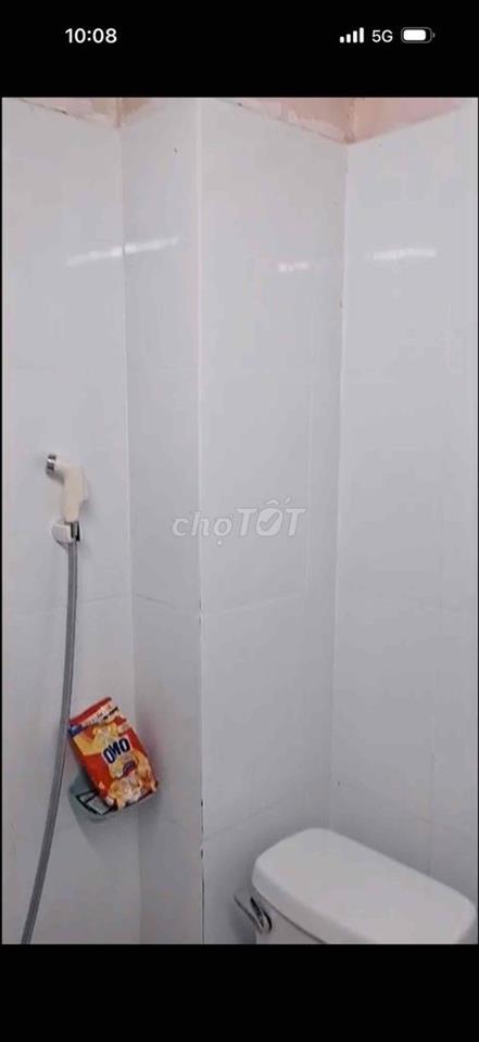 nhà nc sạch sẽ 2.7 x13 tr lầu 2pn 2vs trần khắc chân p tân định Q1