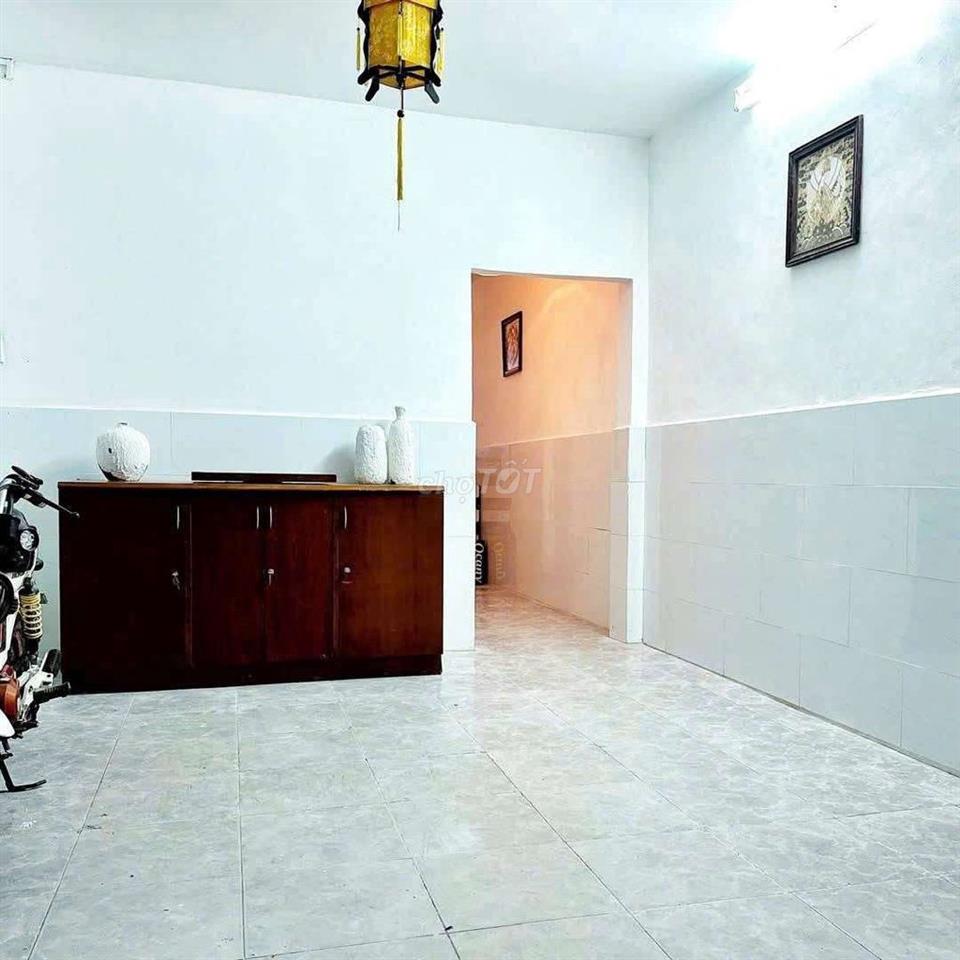 nhà nc mt đường 4x20 tr 1 lầu 3pn phó Đức Chính P1 Q.Bình thạnh