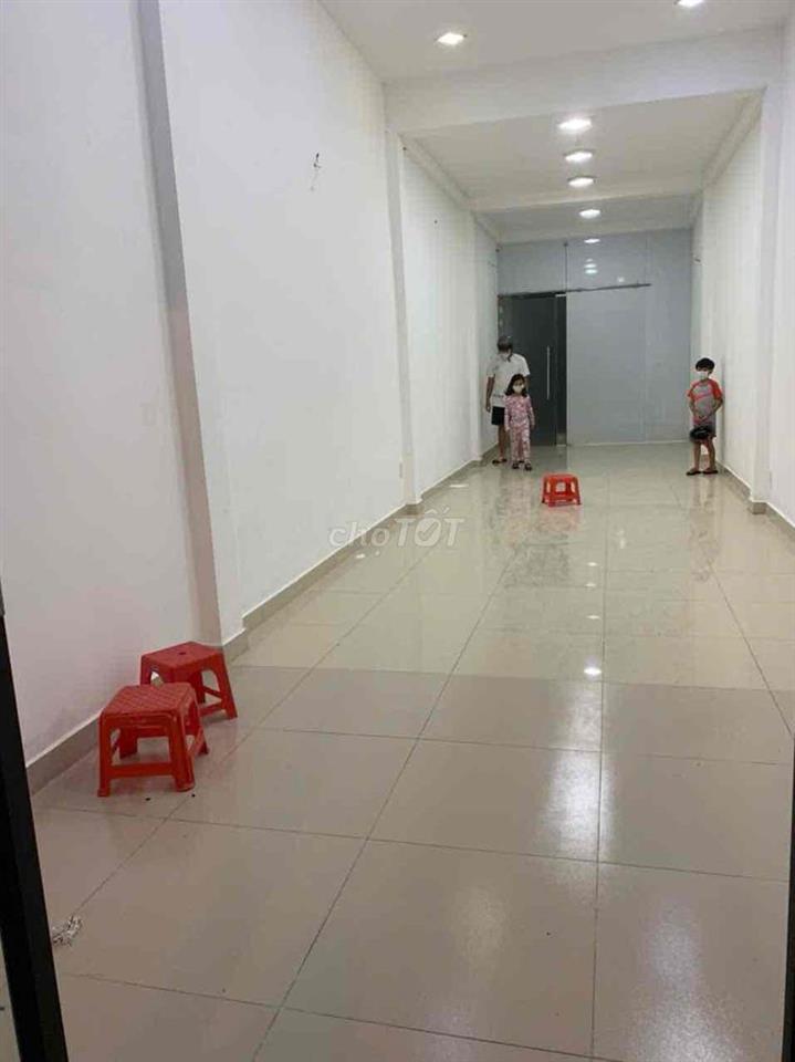 cho thuê nhà nc mt đường 3.5x24 tr 1 lầu 3pn 2vs CMT8 P5 Q.Tân Bình
