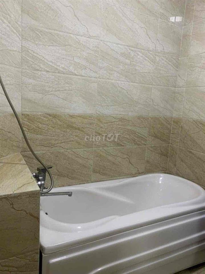 cho thuê nhà nc mt đường 3.5x24 tr 1 lầu 3pn 2vs CMT8 P5 Q.Tân Bình