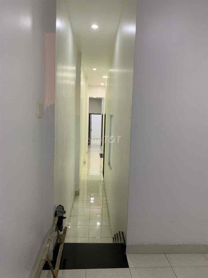 cho thuê nhà nc mt đường 3.5x24 tr 1 lầu 3pn 2vs CMT8 P5 Q.Tân Bình