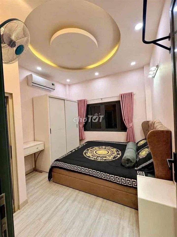 nhà mới ken full nội thất xịn tr 2 lầu sth 2pn 3vs trần nguyên Đán Q1