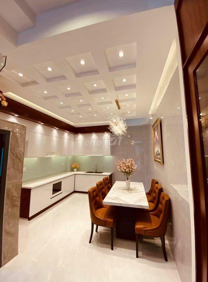 Cho thuê gấp nhà HXT thông 220/6B Nguyễn Trọng Tuyển, P.8, Q. PN
