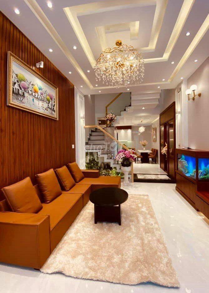 Cho thuê gấp nhà HXT thông 220/6B Nguyễn Trọng Tuyển, P.8, Q. PN