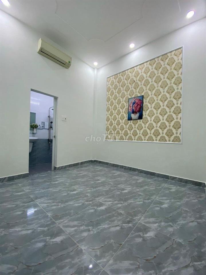 Cho thuê nhà MT 305A Nguyễn Trọng Tuyển P.10 Q. Phú Nhuận.