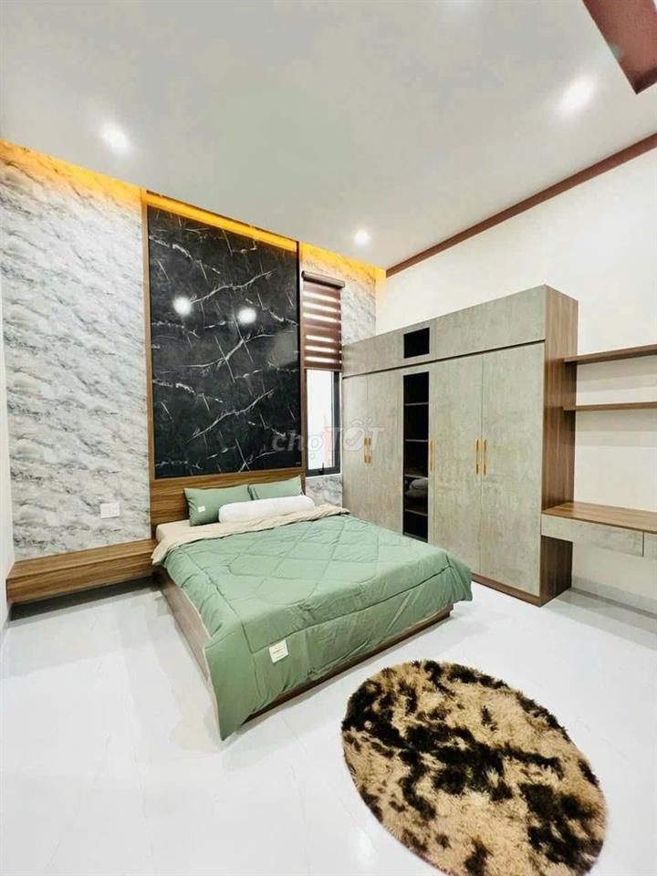 Cho thuê nhà MT 386A Lê Văn Sỹ gần ngã tư Trần Quang Diệu, P14, Quận 3