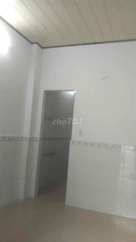 NHA THUE  GIÁ TỐT HẺM TO 5M THOÁNG MÁT - 1 TRỆT 1 LẦU (2PN) CHỈ 8 TRIỆ