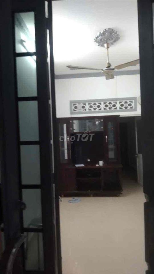 NHÀ THUÊ GIÁ TỐT - TRANG BỊ SẴN 2 MÁY LẠNH MÁT RƯỢI TẠI LÊ VĂN DUYỆT,