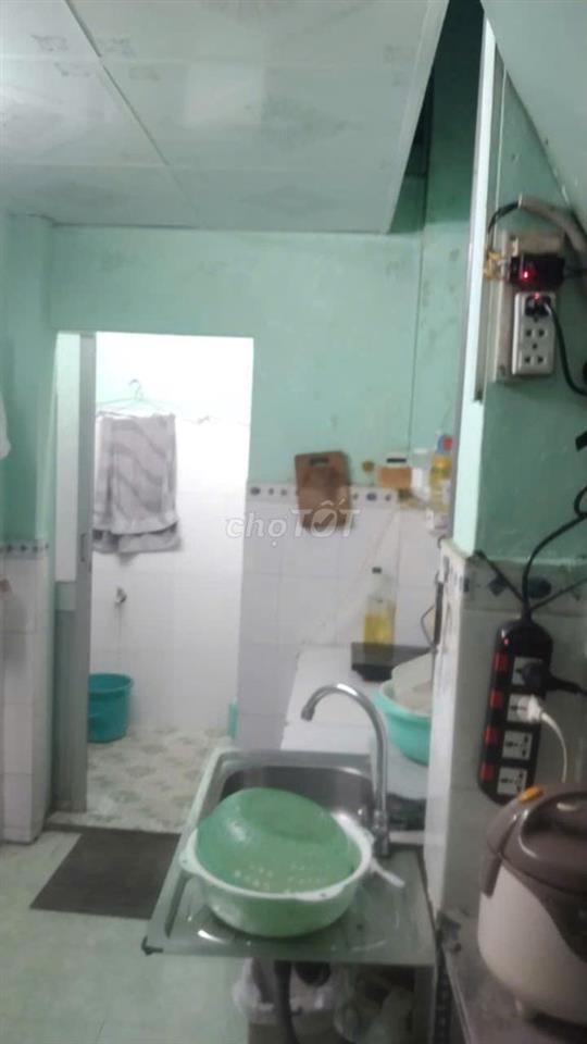 GIÁ RẺ! Nhà Nơ Trang Long P.12 1 Trệt 1 Lầu (4x7m) Chỉ 8 Triệu/Tháng!