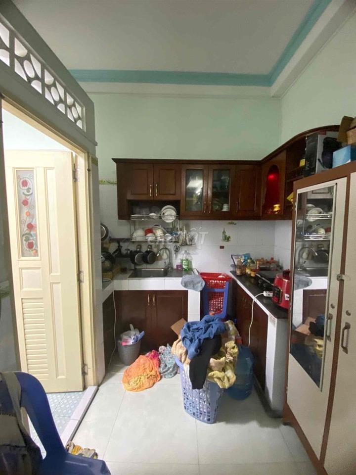 NHÀ THUÊ DIỆN TÍCH LỚN, NHIỀU PHÒNG, GẦN TRUNG TÂM