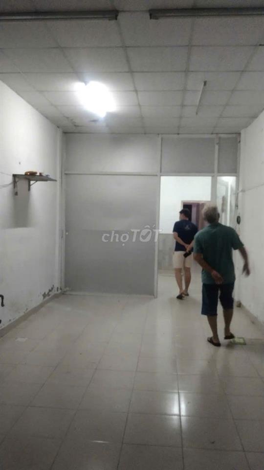 NHÀ THUÊ HẺM XE HƠI 6M P.5 - Ở KẾT HỢP KINH DOANH ĐA NGÀNH NGHỀ!