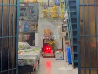 NHÀ THUÊ TRUNG TÂM QUẬN 1 - GẦN MẶT TIỀN TRẦN QUANG KHẢI 10 TR/THÁNG