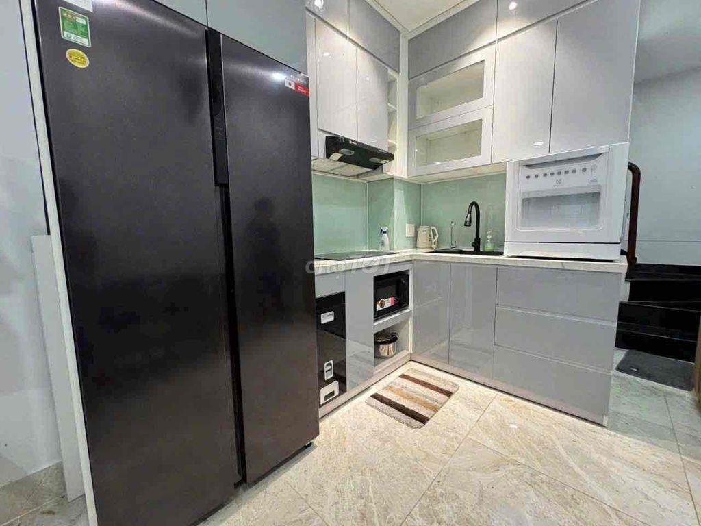 Cho Thuê nhà Mới, đầy đủ nội thất, Hẻm xe hơi