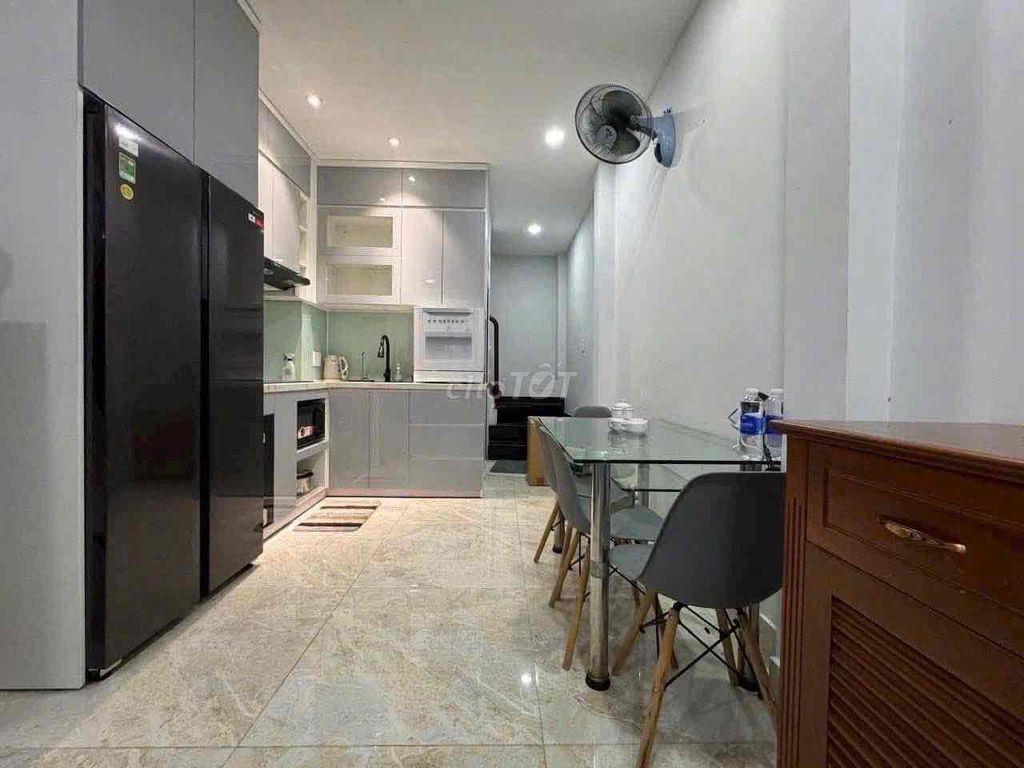 Cho Thuê nhà Mới, đầy đủ nội thất, Hẻm xe hơi