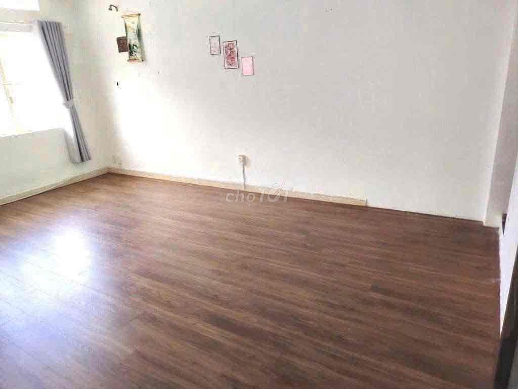 Nhà rộng rãi Bình Thạnh,  nhà trệt 2 lầu, ôtô ngủ trong nhà