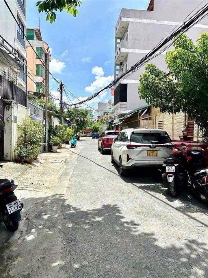 Nhà rộng rãi Bình Thạnh,  nhà trệt 2 lầu, ôtô ngủ trong nhà