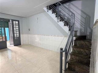 Nhà Mới sơn sửa Quận 10, Nhà 1 trệt 1 lầu thông thoáng