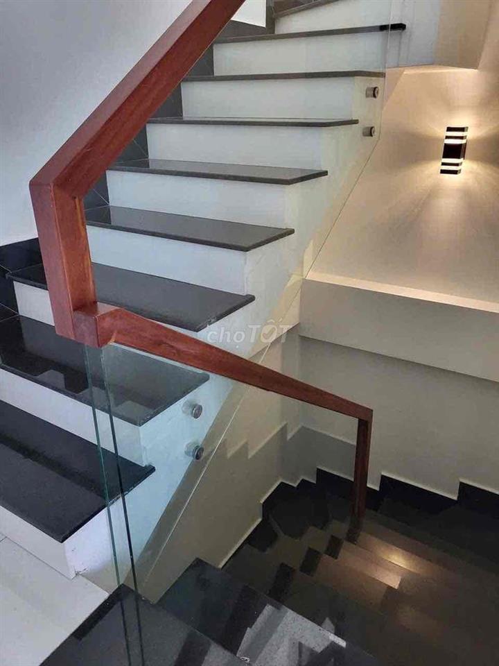 Nhà Mới Đẹp Tân Bình, HXH tránh nhau, 1 Trệt 3 Lầu Sân Thượng