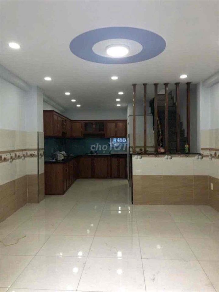 Cho thuê Nhà 1 trệt 1 lầu, đường Hoàng Sa Tân Bình
