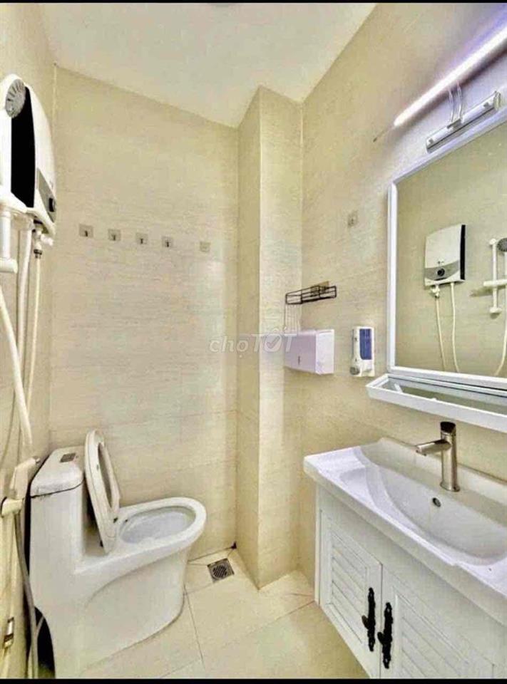 Nhà Mới 1 trệt 3 lầu, Thích Quảng Đức P5 Phú Nhuận