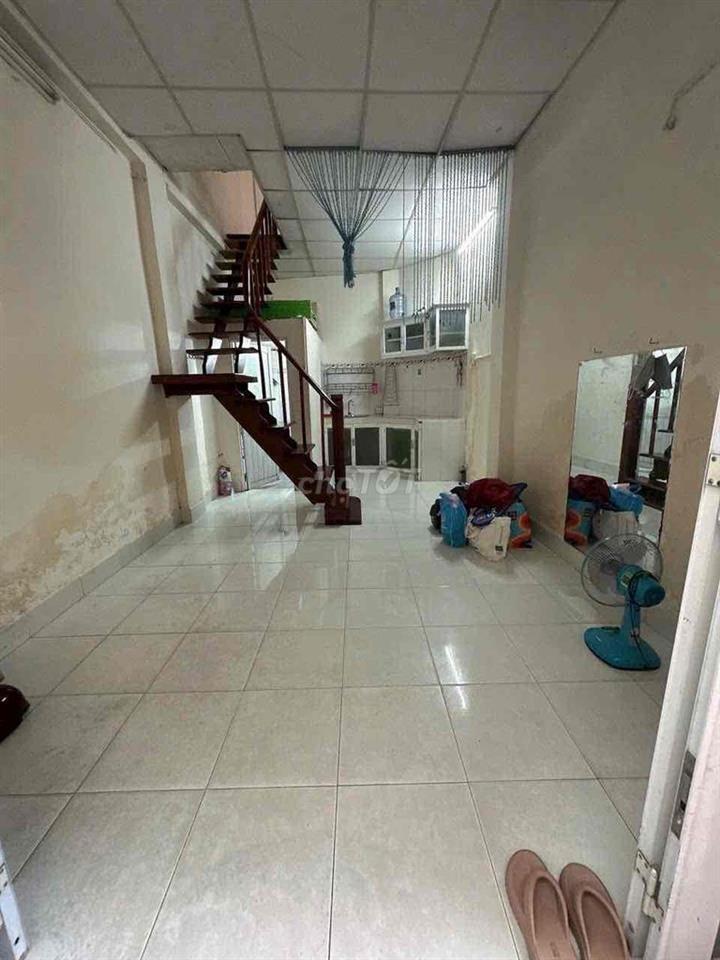 Nhà nguyên căn chỉ 5,5 triệu, Hoà Hưng P12 Quận 10