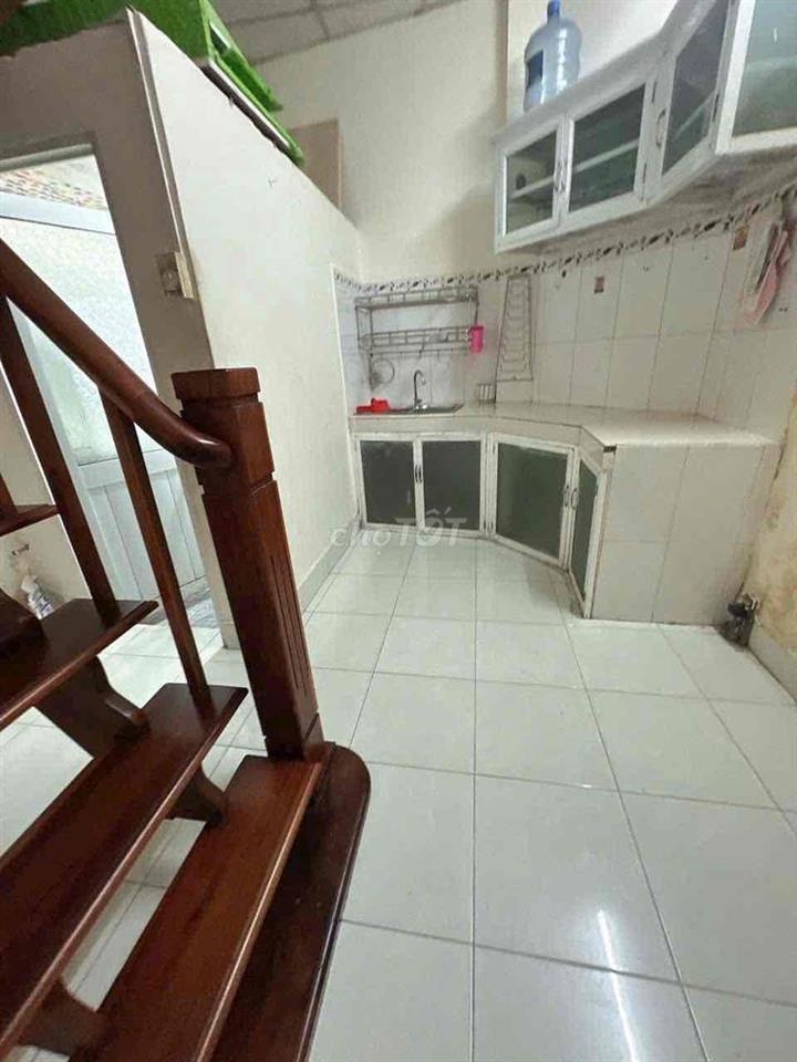 Nhà nguyên căn chỉ 5,5 triệu, Hoà Hưng P12 Quận 10